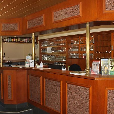 Hotel Bergische Schweiz Велберт Екстериор снимка