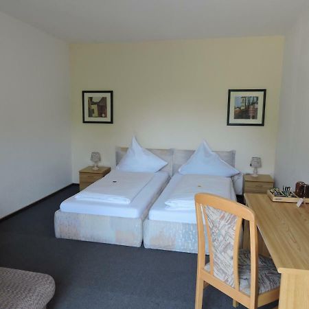 Hotel Bergische Schweiz Велберт Екстериор снимка